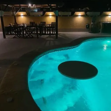 Agradable Con Piscina Сasa de vacaciones *