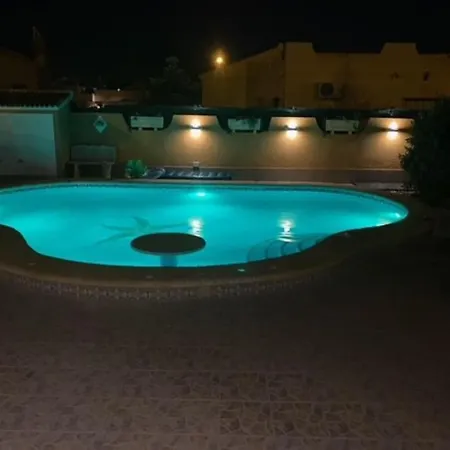 Agradable Con Piscina