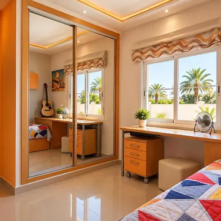 Agradable Con Piscina Torrevieja