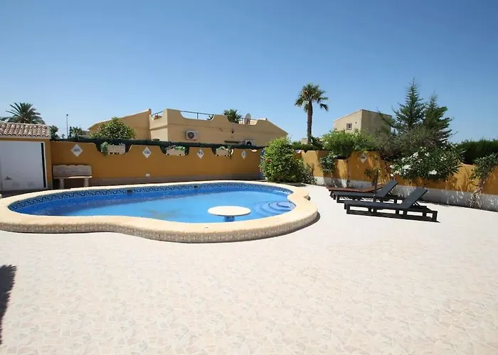 Holiday home Agradable Con Piscina