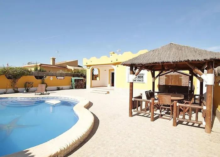 Agradable Con Piscina