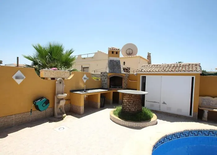 Holiday home Agradable Con Piscina Torrevieja