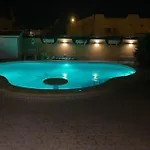 Agradable Con Piscina